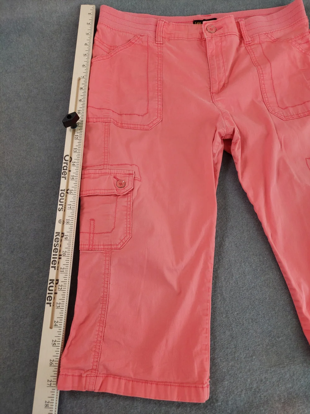 Lee Relaxed Fit Mid Rise Cargo Capri Pants Coral Pink Stretch Size 16 XL
